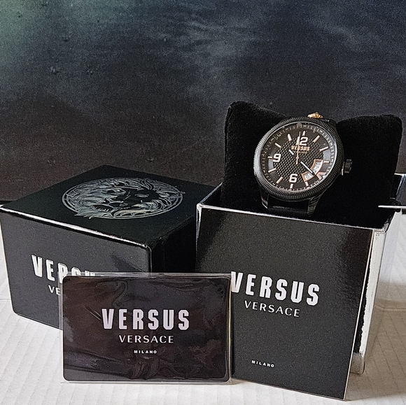 Versus Versace Black Chronograph Watch NIB - Picture 12 of 13